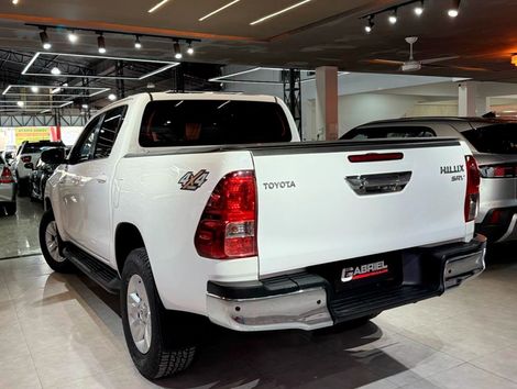Toyota Hilux CD SRV 4x4 2.8 TDI Diesel Aut.