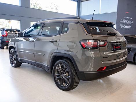 Jeep COMPASS Lon Nig. Eagle 2.0 4x2 Flex Aut.