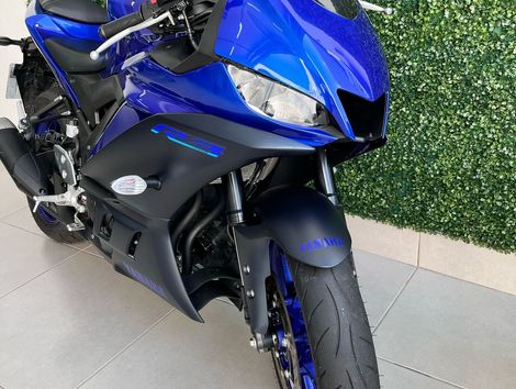YAMAHA YZF R-3 321/ABS