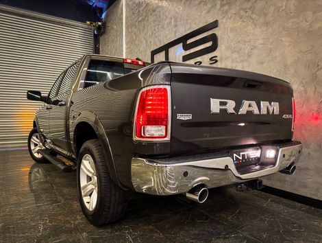 RAM CLASSIC LARAMIE 5.7 CD V8 4X4 Aut.