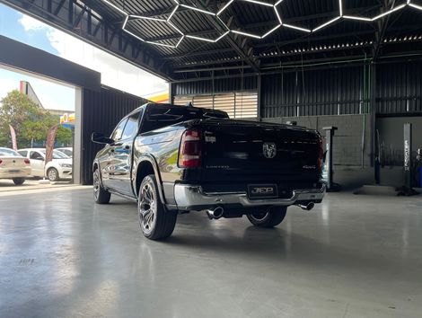 RAM 1500 LIMITED 5.7 CD 4x4 Aut.