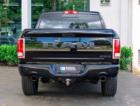 RAM 1500 CLASSIC LARAMIE 5.7 CD V8 4X4 Aut.