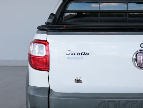 Fiat Strada Adventure1.8/ 1.8 LOCKER Flex CD