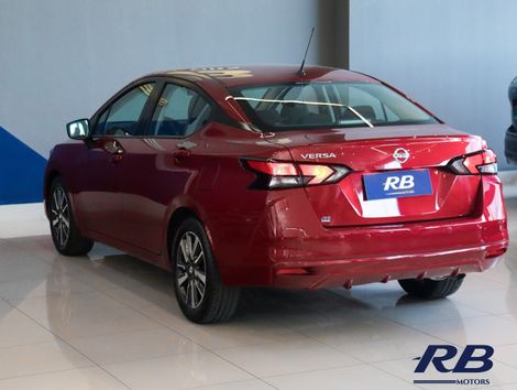 Nissan VERSA Advance 1.6 16V Flex Aut.