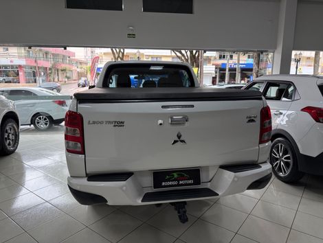 Mitsubishi L200 Triton Sport HPE 2.4 CD Diesel Aut.