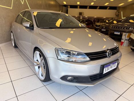 VolksWagen JETTA Comfortline 2.0 T.Flex 8V 4p Tipt.