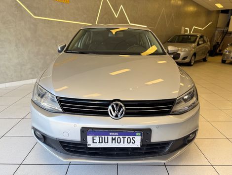 VolksWagen JETTA Comfortline 2.0 T.Flex 8V 4p Tipt.