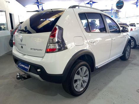 Renault SANDERO STEPWAY Hi-Flex 1.6 16V 5p Aut.
