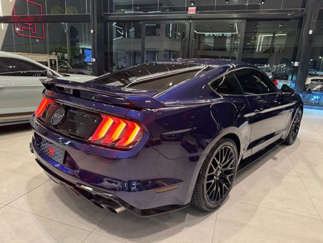 Ford Mustang GT Premium 5.0 V8