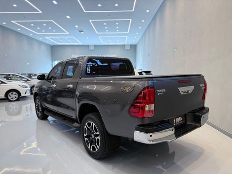 Toyota Hilux CD SRV 4x4 2.8 TDI Diesel Aut.