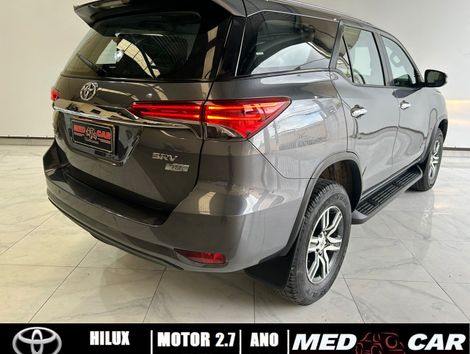 Toyota Hilux SW4 SRV 4x2 2.7 Flex 16V Aut.
