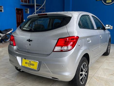 CHEVROLET 1.0MT LT