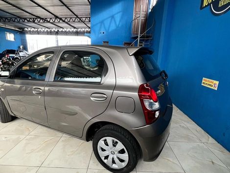 TOYOTA HB X