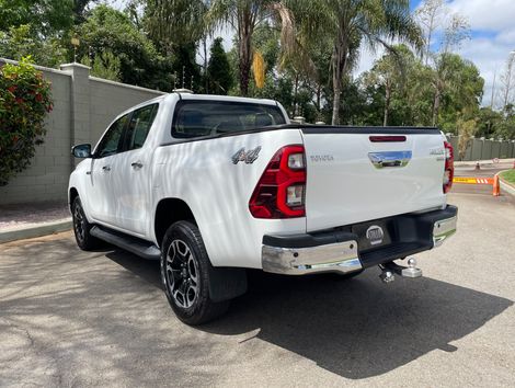 Toyota Hilux CD SRX 4x4 2.8 TDI 16V Diesel Aut.