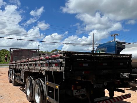 VOLVO VM 270 8x2 2p (diesel) (E5)