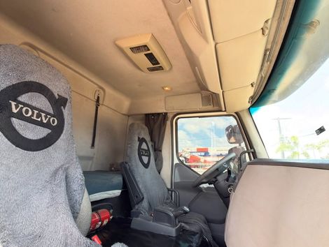 VOLVO VM 330 8x2 2p (diesel) (E5)