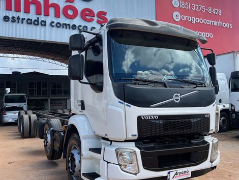 VOLVO VM 330 8x2 2p (diesel) (E5)