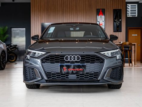Audi A3 Sed. Perform. Black 2.0 TFSI S-tronic