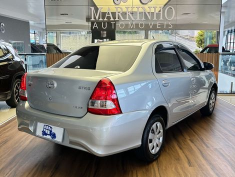 Toyota ETIOS XS Sedan1.5 Flex 16V 4p Mec.