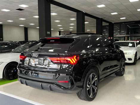 Audi Q3 SPB Perf. Black 2.0 TFSI Tipt. Quat.