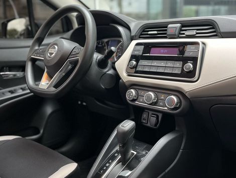 Nissan VERSA Sense 1.6 16V Flex Aut.