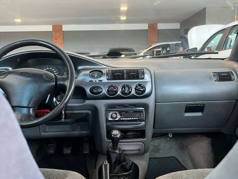 Ford Escort GL 1.8i 16V 4p