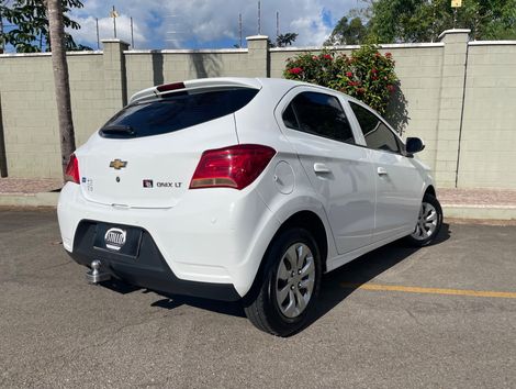 Chevrolet ONIX HATCH LT 1.0 8V FlexPower 5p Mec.