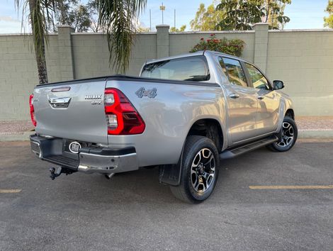 Toyota Hilux CD SRX 4x4 2.8 TDI 16V Diesel Aut.