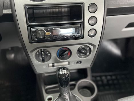 Ford Fiesta Sed. 1.6 8V Flex 4p