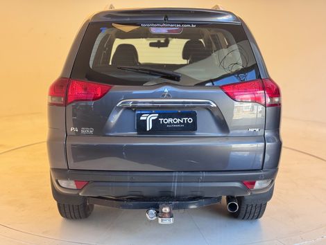 Mitsubishi Pajero HPE 3.2 4x4 T.I. Dies. 5p Aut.