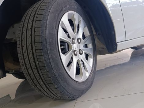 Chevrolet ONIX SEDAN Plus LT 1.0 12V Flex 4p Mec.