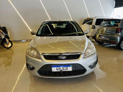 Ford Focus 1.6 S/SE/SE Plus Flex 8V/16V  5p