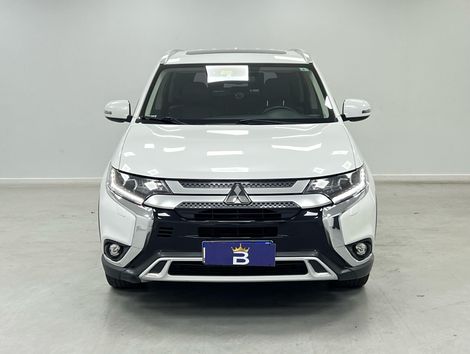 Mitsubishi OUTLANDER HPE-S 2.2 Diesel 4x4 Aut.