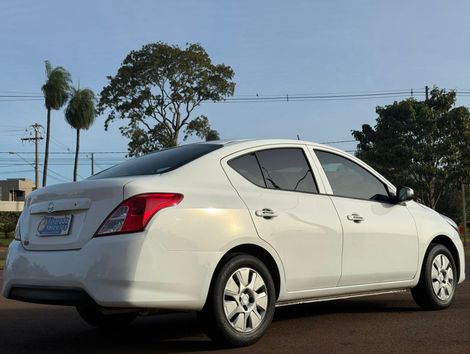 Nissan VERSA 1.0 12V FlexStart 4p Mec.