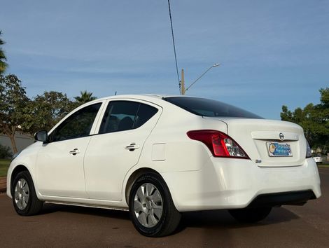 Nissan VERSA 1.0 12V FlexStart 4p Mec.