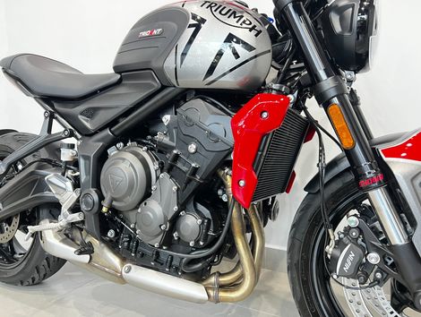 TRIUMPH TRIDENT 660