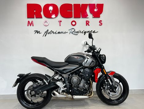 TRIUMPH TRIDENT 660