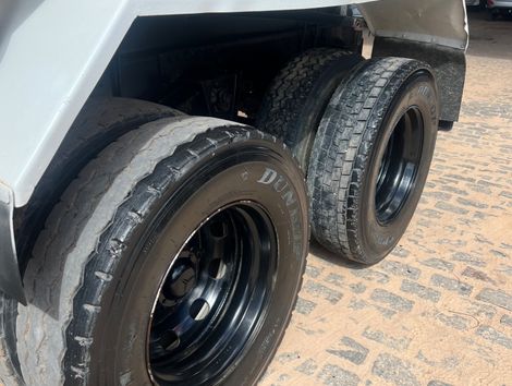 MERCEDES-BENZ L-1620 3-Eixos 2p (diesel)