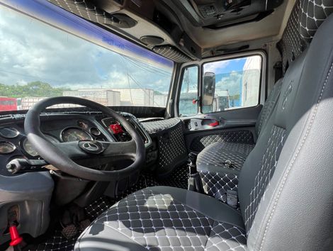 MERCEDES-BENZ L-1620 3-Eixos 2p (diesel)