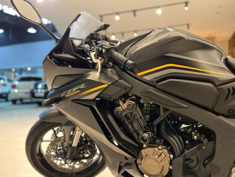 HONDA CBR 650 R