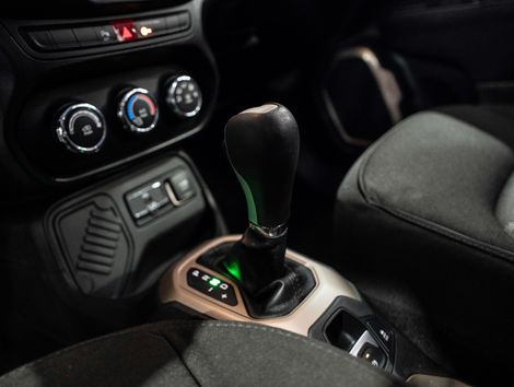 Jeep Renegade Sport 1.8 4x2 Flex 16V Aut.