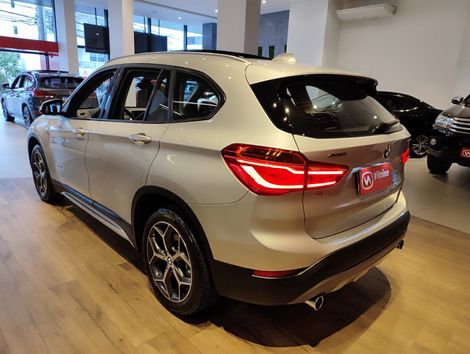 BMW X1 SDRIVE 20i X-Line 2.0 TB Active Flex