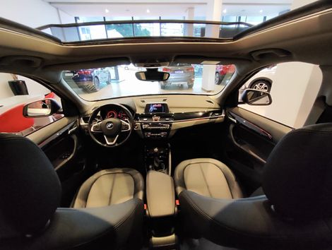 BMW X1 SDRIVE 20i X-Line 2.0 TB Active Flex