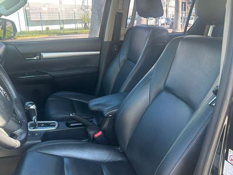 Toyota Hilux CD SRV 4x4 2.8 TDI Diesel Aut.