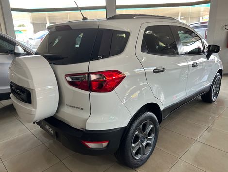 Ford EcoSport FREESTYLE 1.5 12V Flex 5p Aut.
