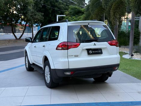 Mitsubishi Pajero DAKAR 3.2 4x4 T.I. Dies. 5p Aut.