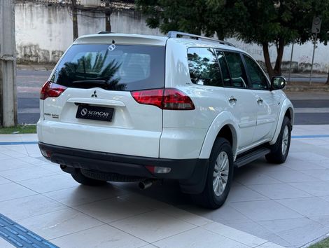 Mitsubishi Pajero DAKAR 3.2 4x4 T.I. Dies. 5p Aut.