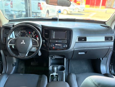 Mitsubishi OUTLANDER 2.0 16V 160cv Aut.