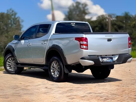 Mitsubishi L200 Triton Sport GLS 2.4 CD Diesel Mec.