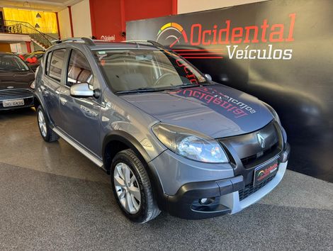 Renault SANDERO STEPWAY Hi-Flex 1.6 16V 5p Aut.